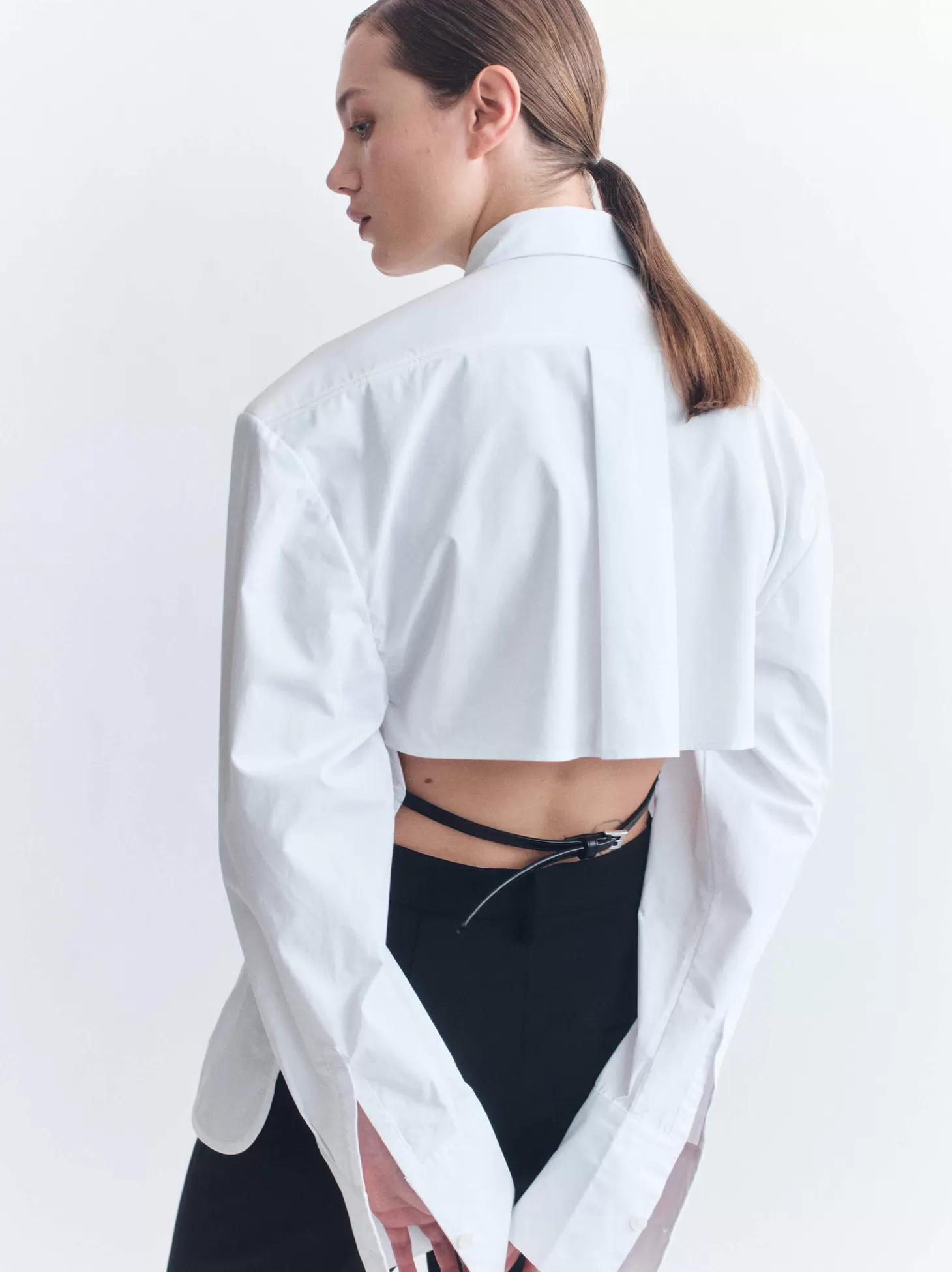 Tops<COURTNEY ZHENG BELT BACK SHIRT