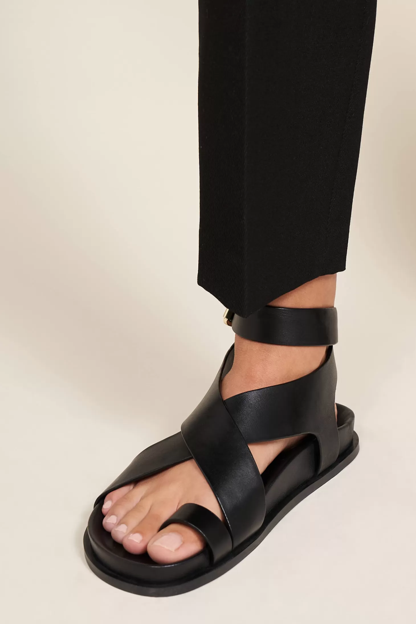 Flats | Sandals<A.EMERY JALEN SANDAL Black