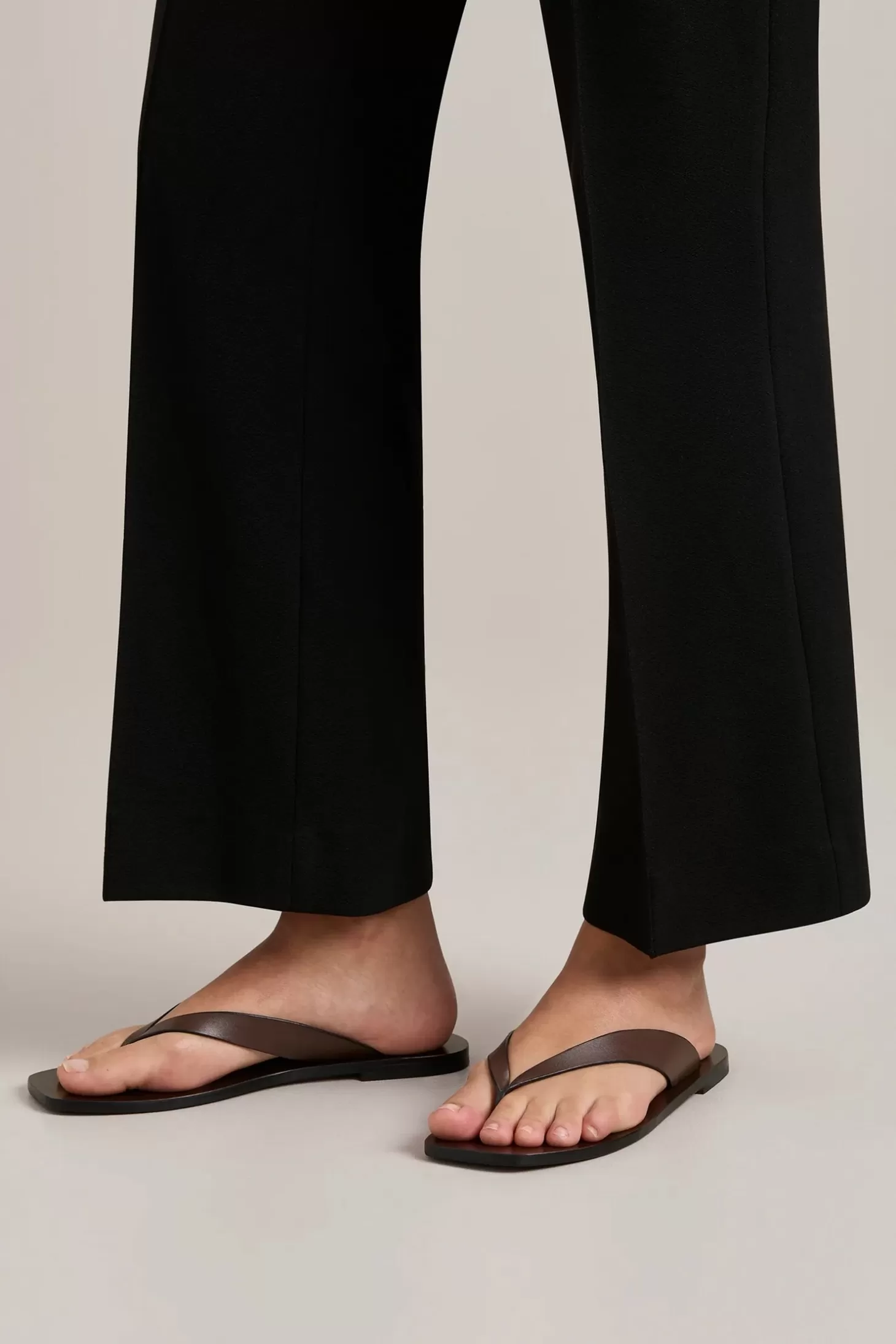 Flats | Sandals<A.EMERY KINTO SANDAL Walnut