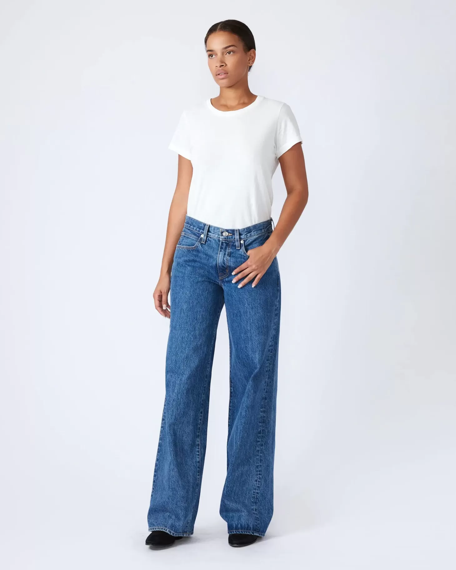 Denim<SLVRLAKE MICA LOW RISE WIDE LEG JEAN