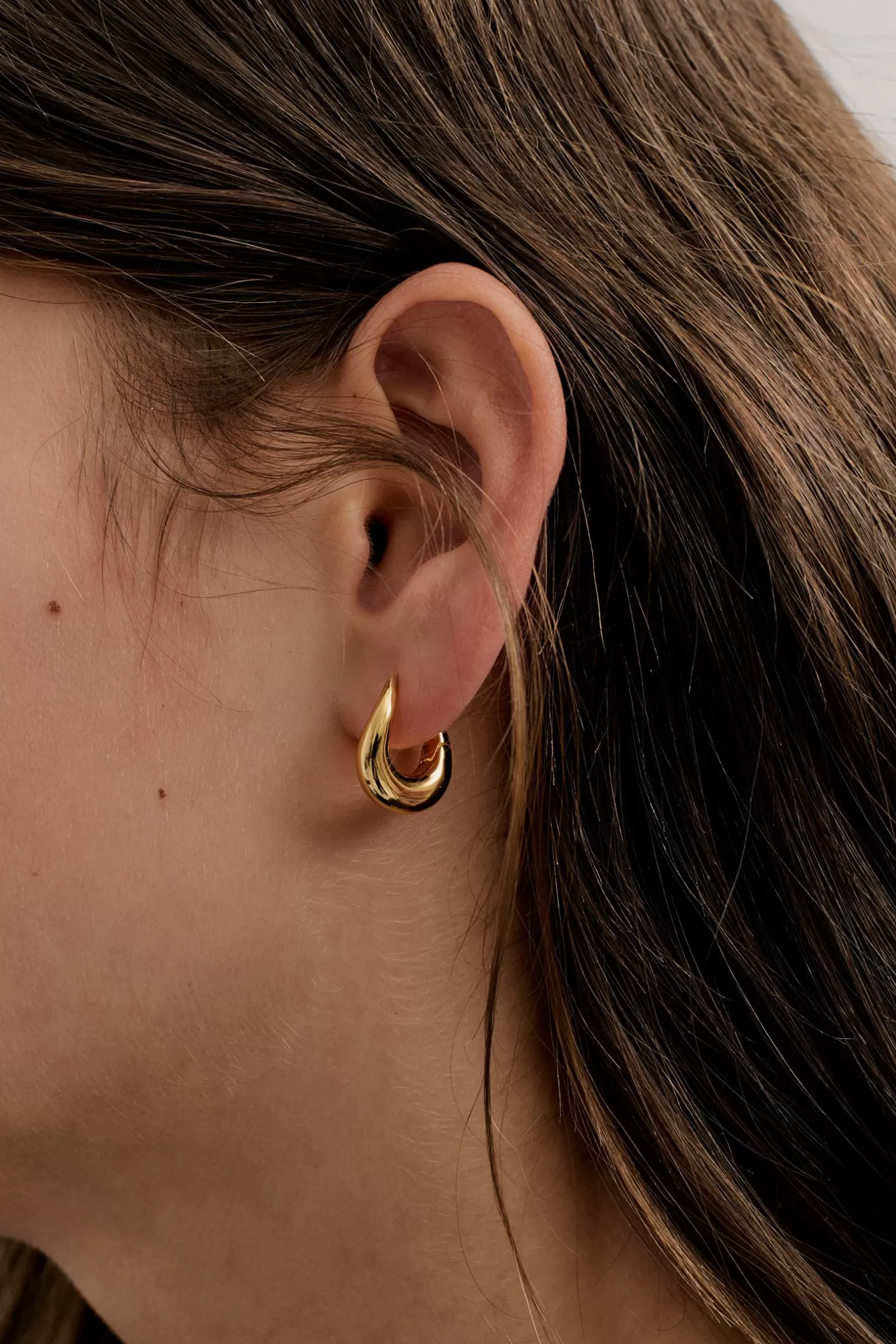 Jewellery<ANNA ROSSI MOVING ON MEDIUM HUGGIES