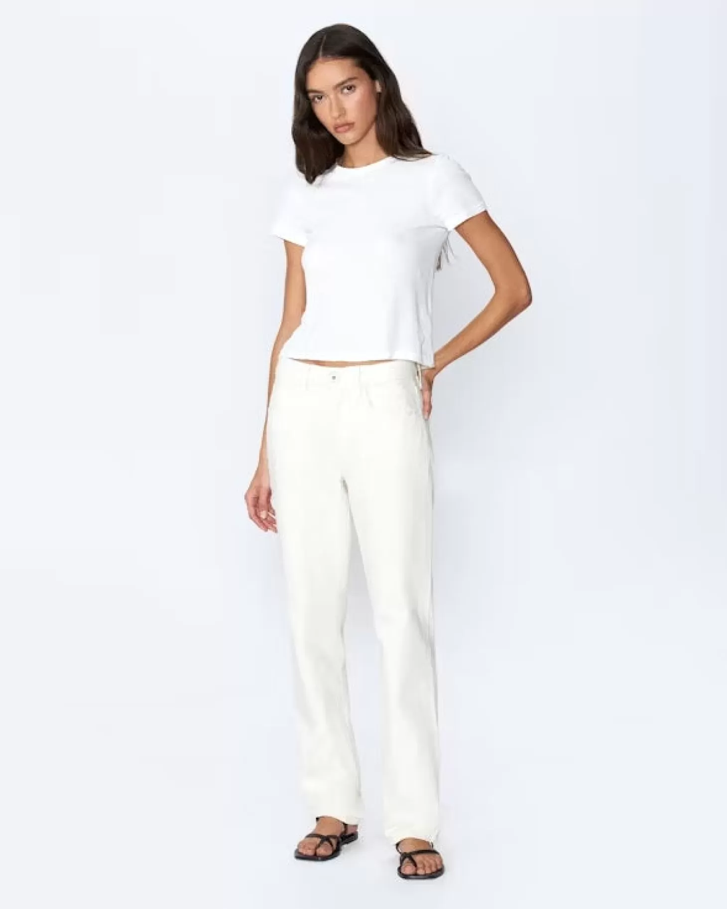 Denim<SLVRLAKE SOPHIE MID RISE STRAIGHT LEG JEAN